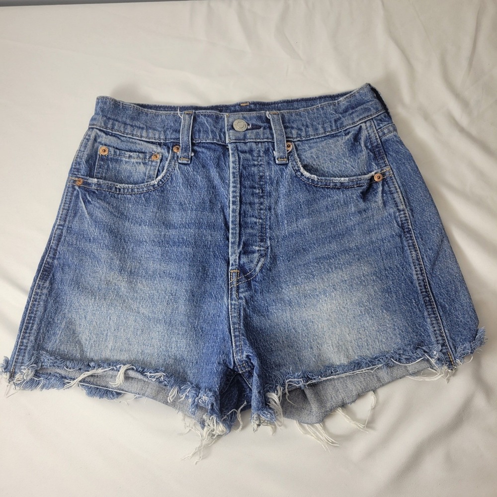 Gap Cheeky Short Sky High Womens‎ 26/2 Medium Wash Button Fly Raw Hem Denim
